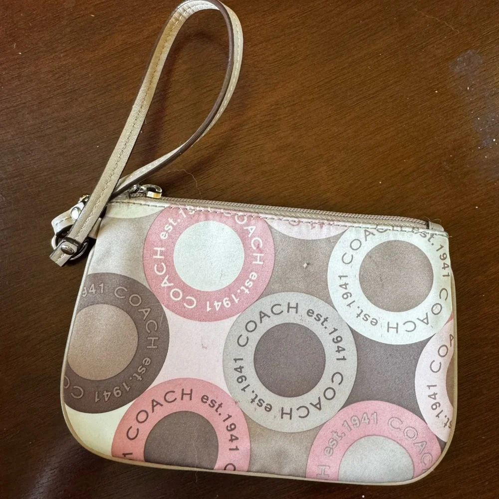 Coach Pink and Brown Poppy Circle Pattern Wristlet Y2K